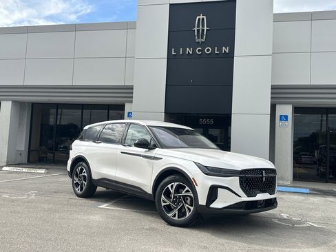 New 2026 Lincoln Nautilus Premier w/ Jet Appearance Package image 1