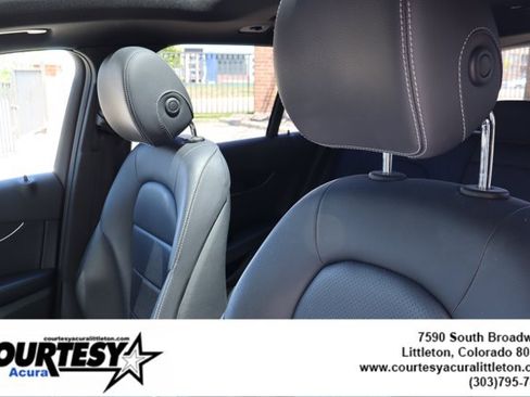 Used 2018 Mercedes-Benz GLC 300 4MATIC image 20