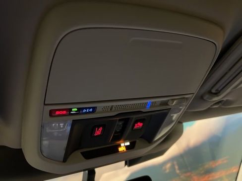 Used 2023 Subaru Forester Limited image 47