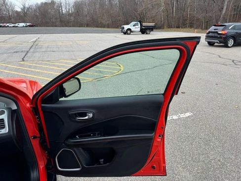 Used 2021 Jeep Compass Sport image 13