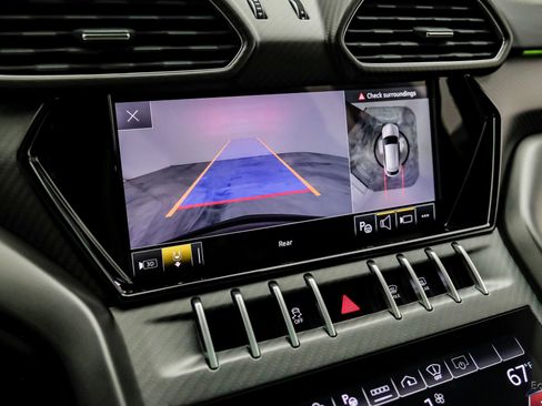 Used 2022 Lamborghini Urus AWD/4WD image 78