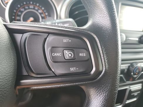 Used 2018 Jeep Wrangler Unlimited Sport AWD/4WD image 23