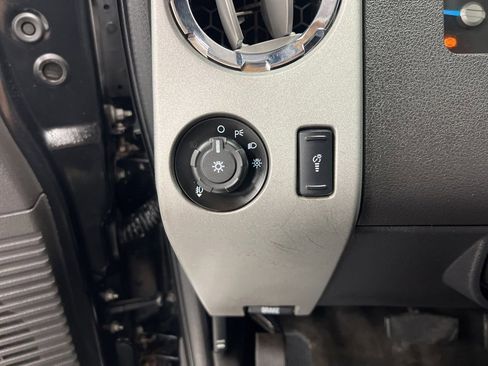 Used 2014 Ford F350 Lariat image 11