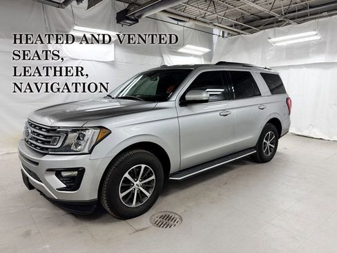 Used 2019 Ford Expedition XLT w/ Equipment Group 202A AWD/4WD image 1