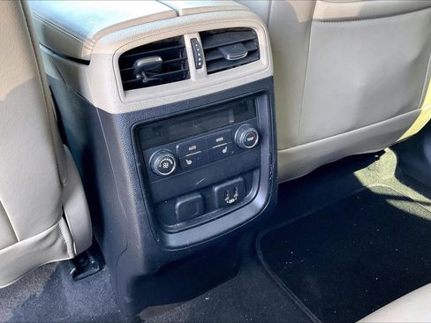 Used 2020 Buick Envision Essence w/ LPO, Cargo Package FWD image 31