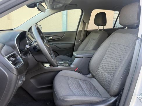Used 2021 Chevrolet Equinox LT FWD image 24