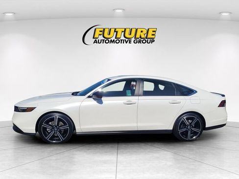 Certified 2025 Honda Accord Sport image 6