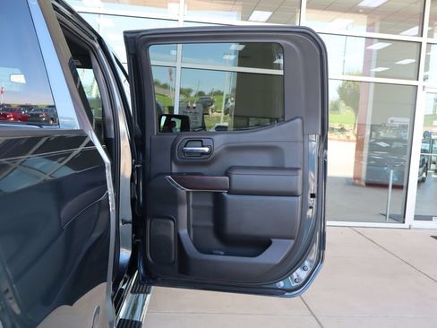 Used 2019 GMC Sierra 1500 SLT w/ SLT Premium Plus Package AWD/4WD image 41