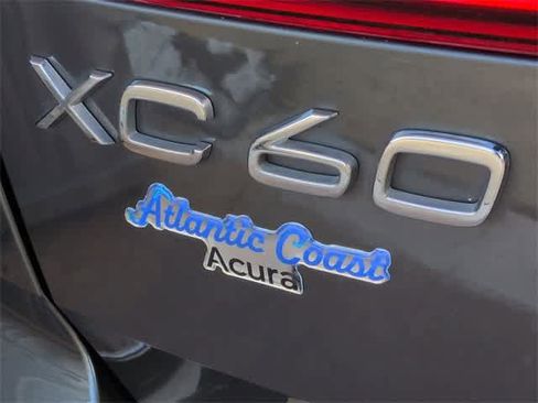 Used 2018 Volvo XC60 T6 Inscription w/ Convenience Package image 13