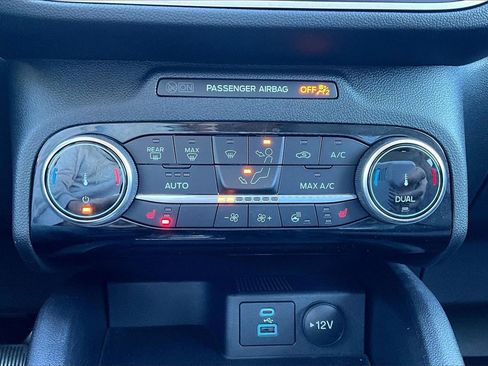 Used 2022 Ford Escape SE w/ Convenience Package image 31