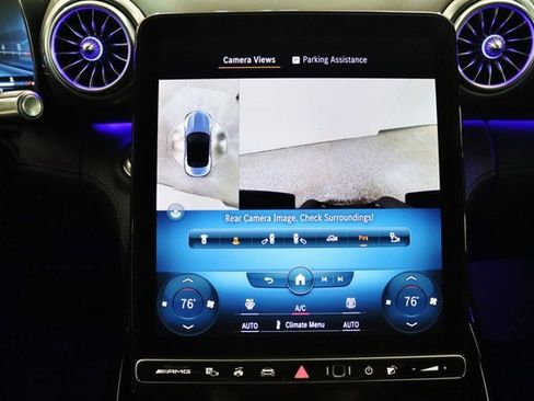 Used 2022 Mercedes-Benz SL 55 AMG 4MATIC w/ Driver Assistance Package image 10