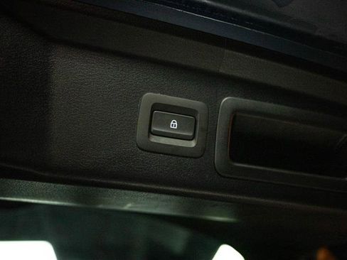 Used 2025 MAZDA CX-30 AWD 2.5 S w/ Preferred Package image 8