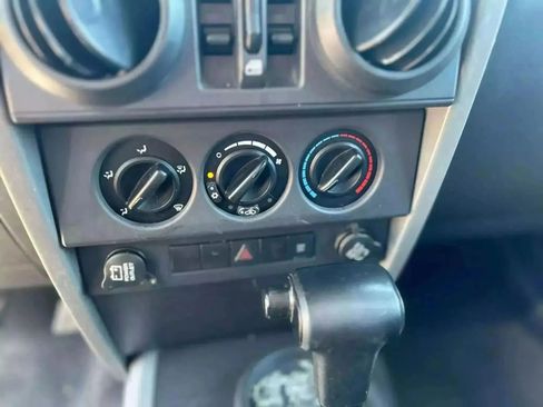 Used 2007 Jeep Wrangler Unlimited Sahara image 12