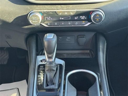 Used 2023 Nissan Altima 2.5 SL image 14