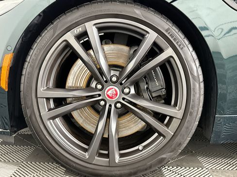 Used 2023 Jaguar F-TYPE R image 34