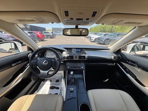 Used 2015 Lexus IS 250 w/ Navigation System Package RWD image 20