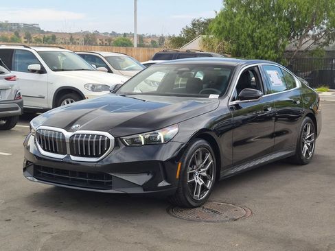 Used 2026 BMW 540i xDrive AWD/4WD image 2