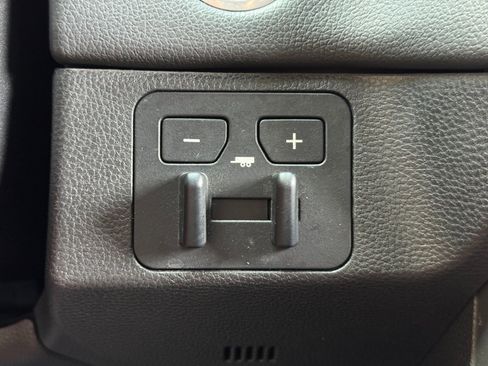 Used 2023 Toyota Tundra Limited w/ TRD Off-Road Package image 22