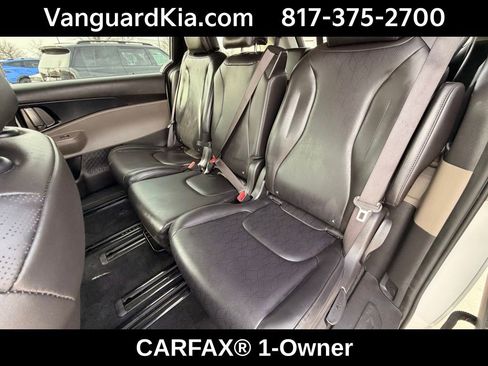 Certified 2025 Kia Carnival image 24