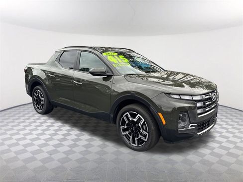 Used 2025 Hyundai Santa Cruz Limited image 3