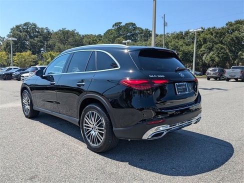 Used 2025 Mercedes-Benz GLC 300 image 7