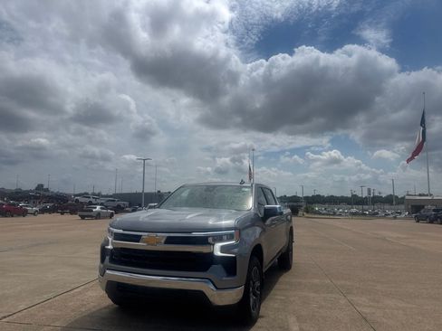 Used 2023 Chevrolet Silverado 1500 LT AWD/4WD image 7