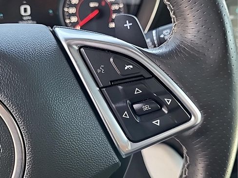 Used 2018 Chevrolet Camaro SS RWD image 18