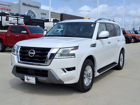 Used 2023 Nissan Armada SV w/ Cargo Package RWD image 3
