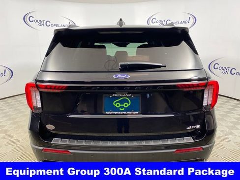 Used 2025 Ford Explorer ST-Line w/ ST-Line Street Pack image 6