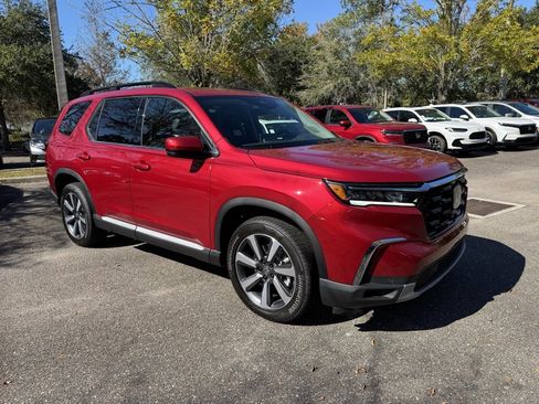 New 2025 Honda Pilot Touring image 1