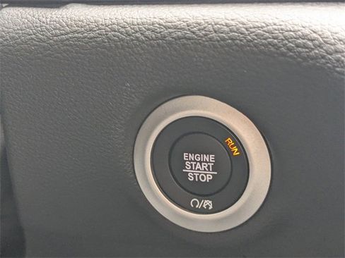 New 2026 Chrysler Pacifica Limited image 30