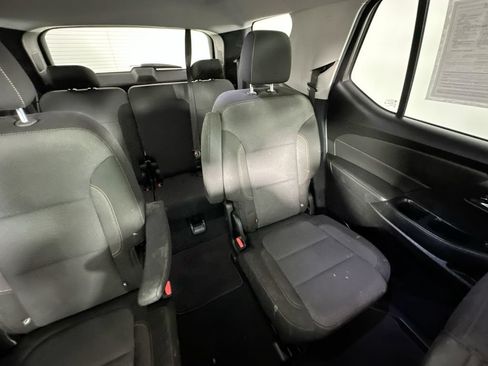Used 2021 Chevrolet Traverse LT w/ LPO, Cargo Package FWD image 14