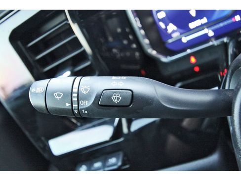 Used 2023 Chevrolet Silverado 1500 ZR2 w/ Technology Package AWD/4WD image 17