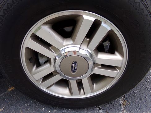 Used 2005 Ford F150 Lariat image 57