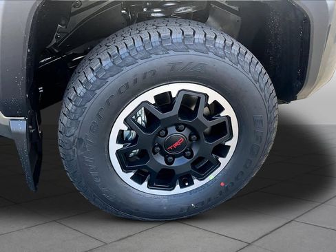 New 2026 Toyota Tacoma TRD Off-Road AWD/4WD image 12