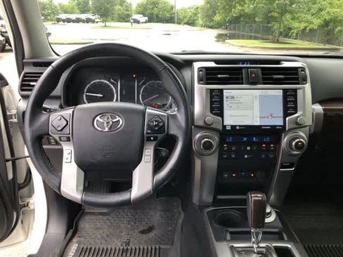 Used 2020 Toyota 4Runner Limited AWD/4WD image 22