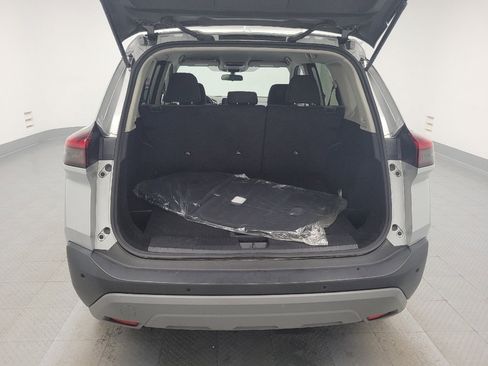 Used 2023 Nissan Rogue SV image 29