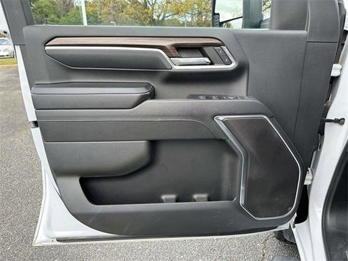 Used 2024 Chevrolet Silverado 3500 LT image 14