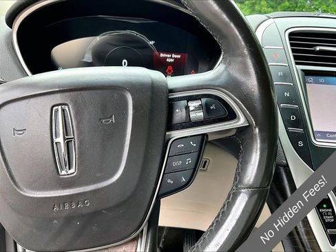 Used 2020 Lincoln Nautilus Reserve AWD/4WD image 16