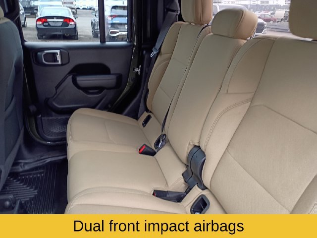 Used 2023 Jeep Gladiator Sport AWD/4WD image 19
