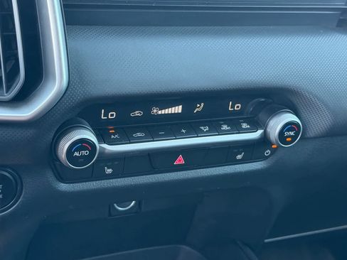 Used 2025 MAZDA CX-50 AWD 2.5 S w/ Premium Package image 10