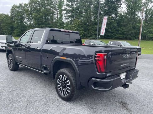 Used 2024 GMC Sierra 2500 Denali Ultimate AWD/4WD image 4