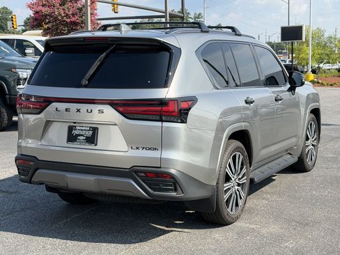 Used 2026 Lexus LX 700h Luxury w/ Appearance Package AWD/4WD image 10