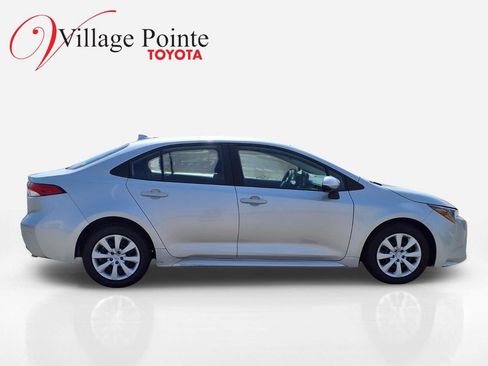 Used 2025 Toyota Corolla LE FWD image 6