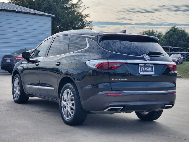 Used 2022 Buick Enclave Essence w/ Experience Buick Package FWD image 5