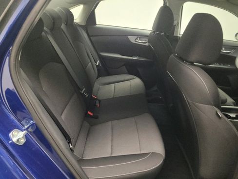 Used 2023 Kia Forte LXS w/ LXS Technology Package image 19