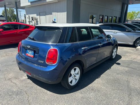 Used 2017 MINI Cooper 4-Door Hardtop FWD image 8