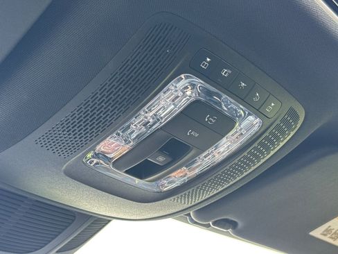 Used 2025 Mercedes-Benz GLE 350 4MATIC image 23