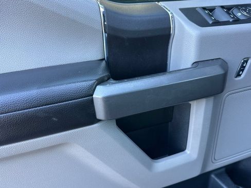 Used 2018 Ford F150 XLT RWD image 10
