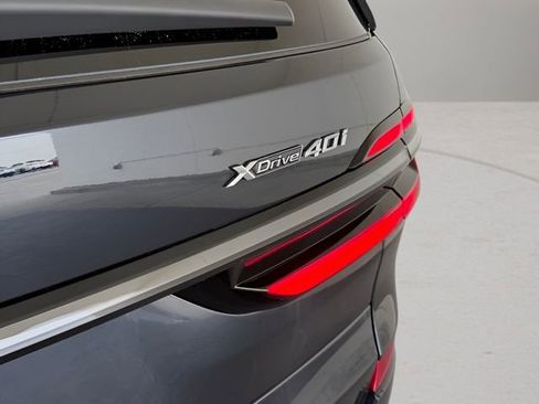 Certified 2026 BMW X7 xDrive40i w/ M Sport Package image 10